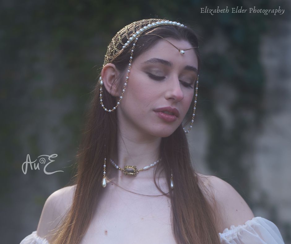 Amored Princess Chain Veil