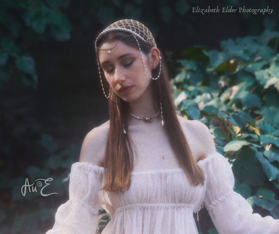 Amored Princess Chain Veil