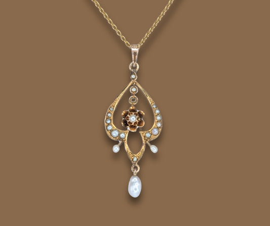 14K Yellow Gold Art Nouveau Lavalier Pendant with Freshwater Pearls