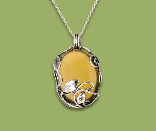 925 Sterling Silver Leafy Green-Yellow Carnelian Pendant
