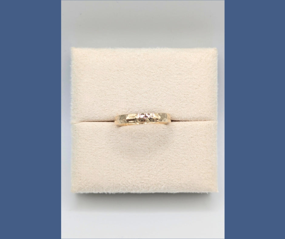 14K Yellow Gold 3 mm Hammered Band Size 7